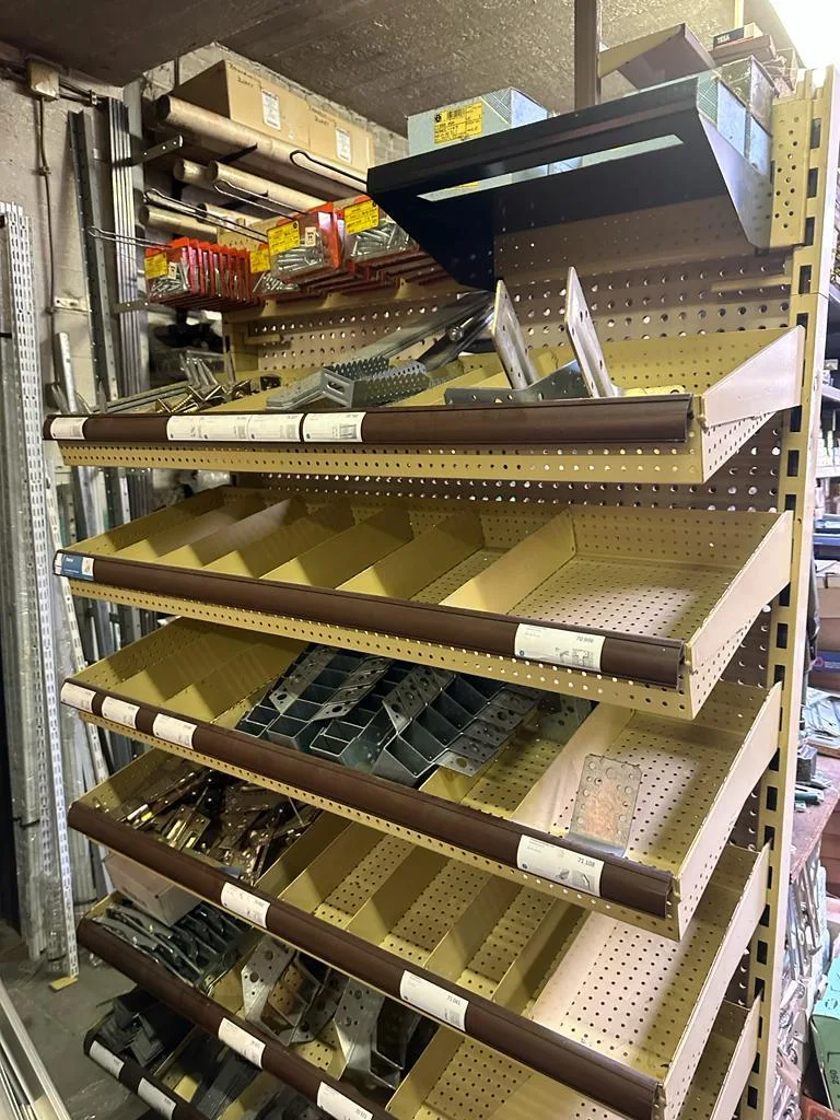 Après débarras — Commerce débarrassé avant remise des clés