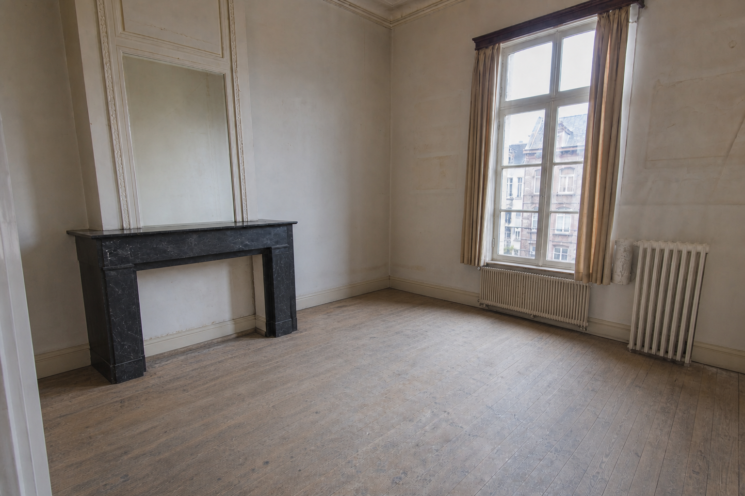 Vide maison de maître à Braine-le-Comte : avant, en cours et après — après débarras