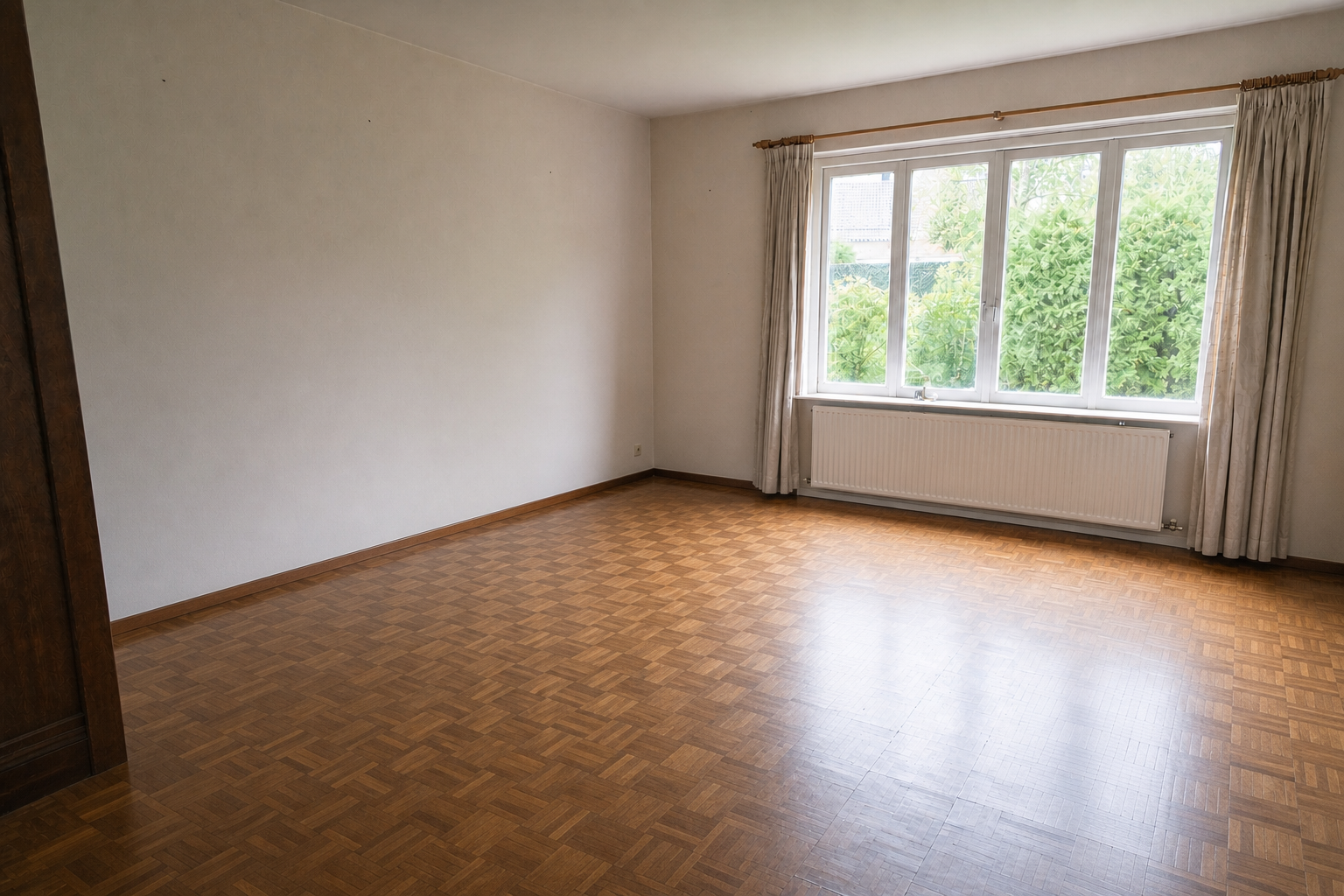 Vide villa à De Pinte : avant, en cours et après — après débarras
