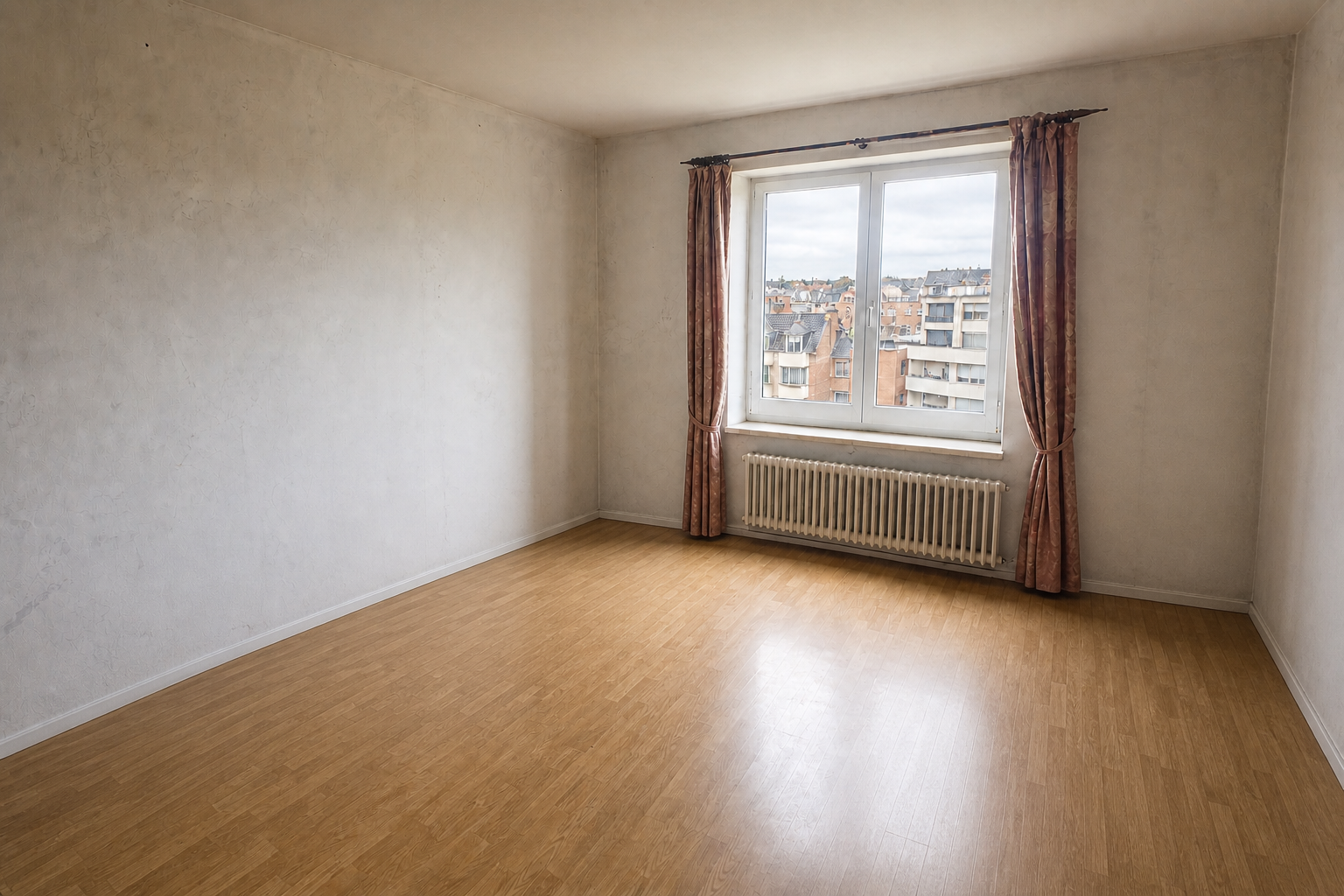 Vide appartement en immeuble à Drogenbos : avant, en cours et après — après débarras