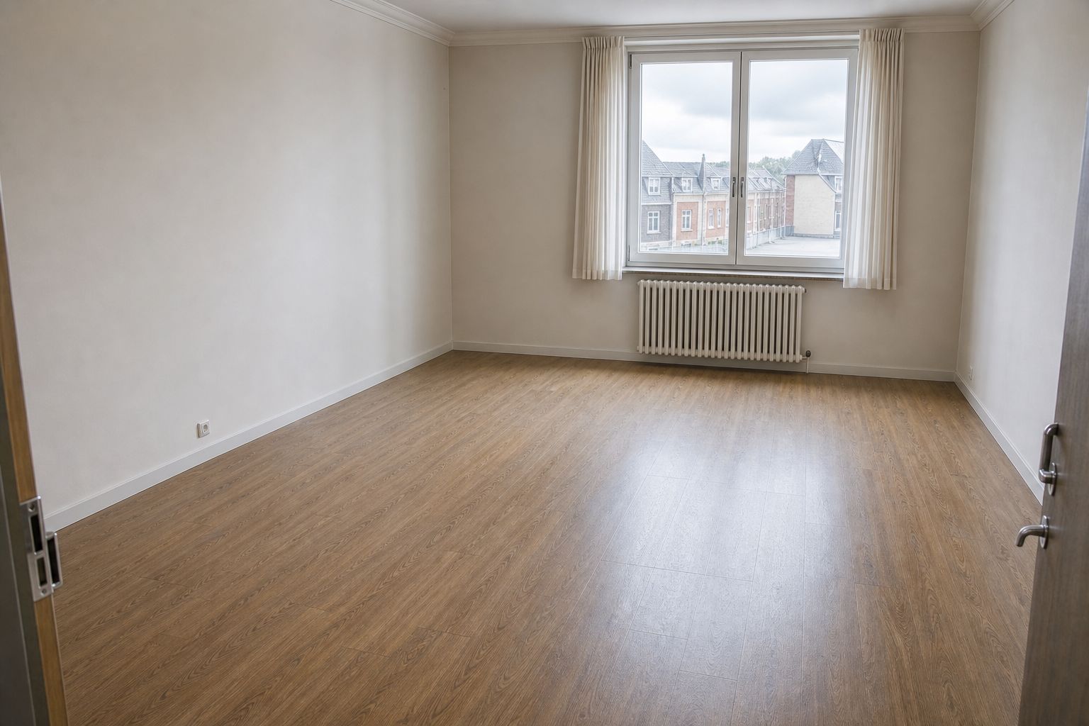 Vide bureau à Eupen : avant, en cours et après — après débarras