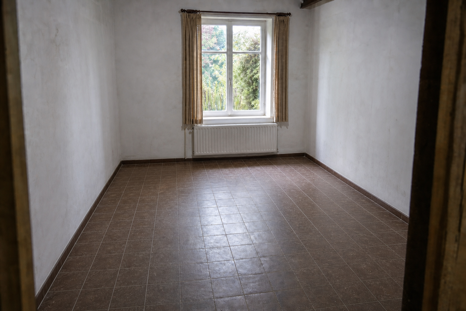 Vide maison villageoise avec grange à Hélécine : avant, en cours et après — après débarras