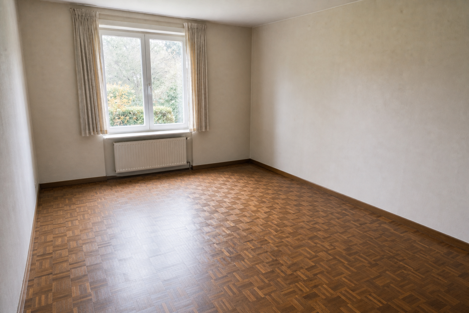 Vide villa avec dépendance de jardin à Heusden-Zolder : avant, en cours et après — après débarras
