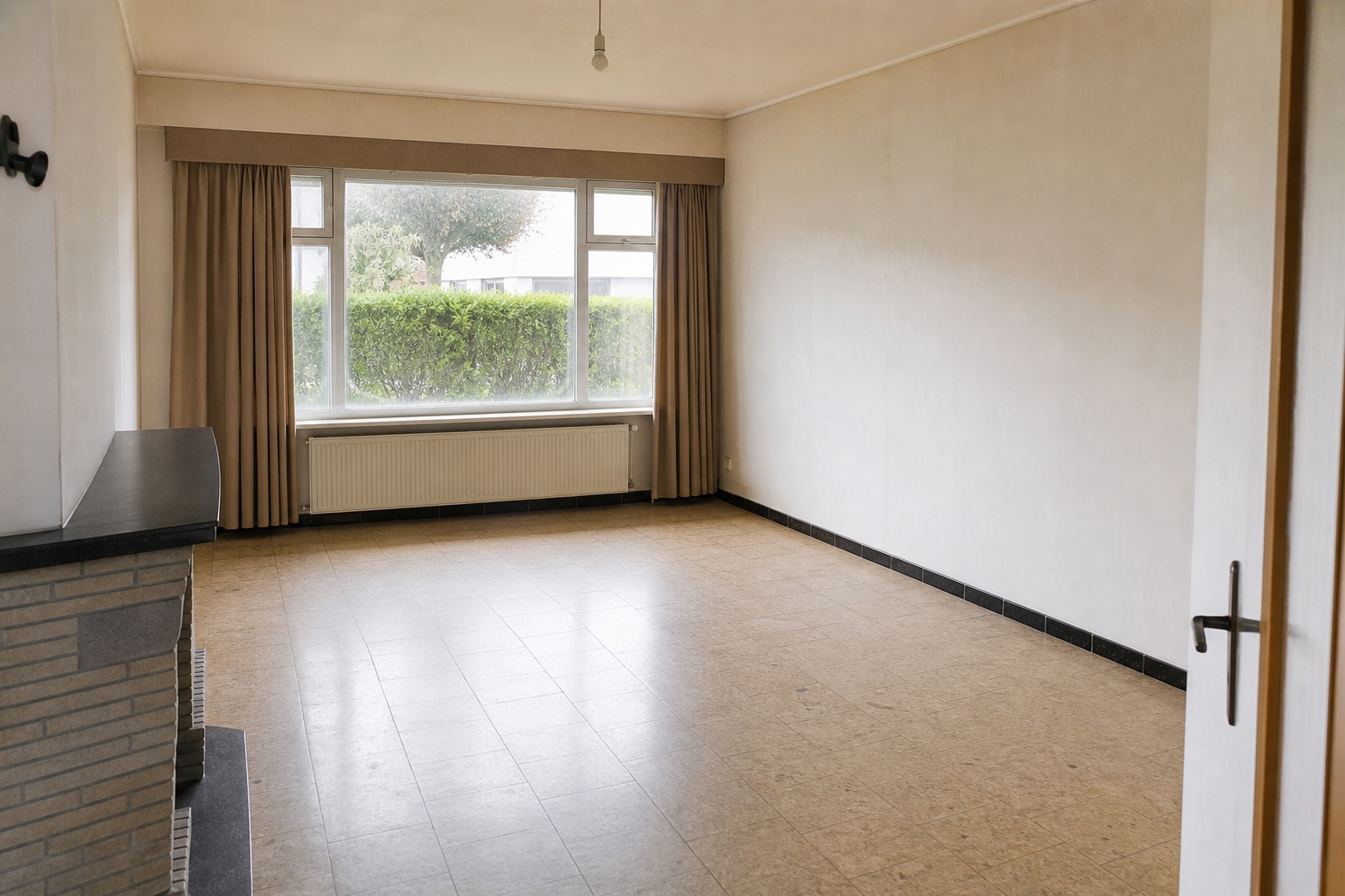 Vide bungalow de plain-pied à Lendelede : avant, en cours et après — après débarras