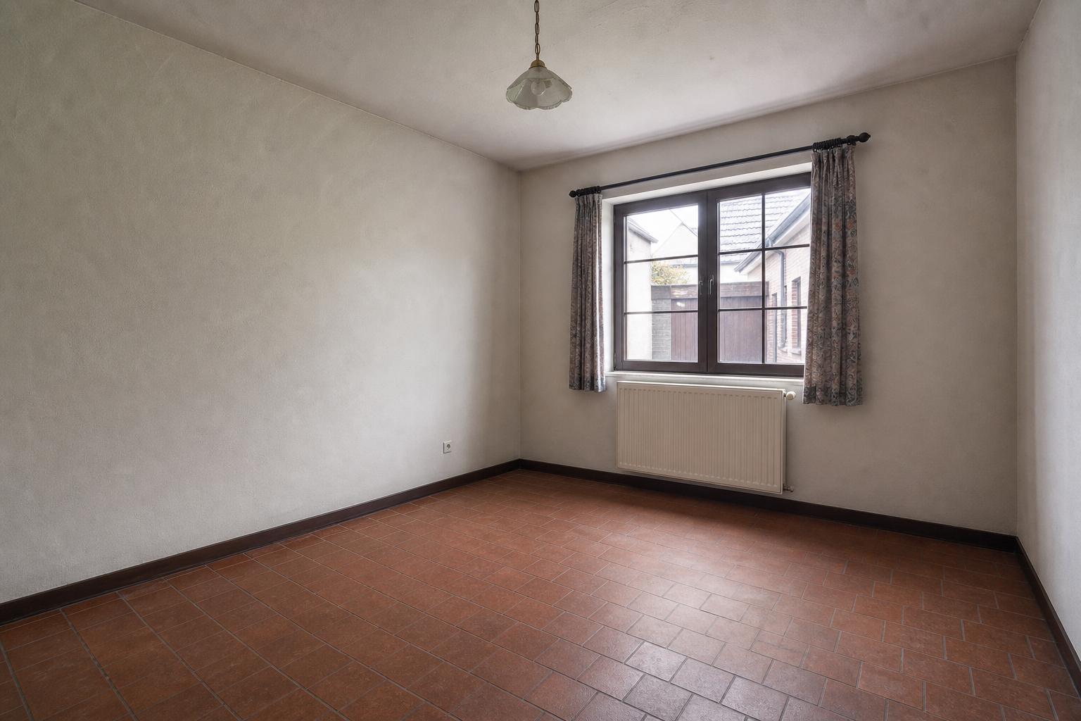 Vide maison familiale avec remise à Lokeren : avant, en cours et après — après débarras