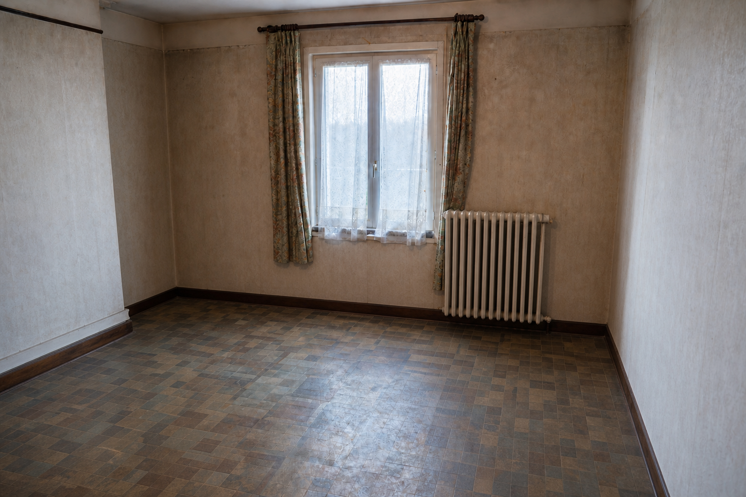 Vide maison ouvrière à Musson : avant, en cours et après — après débarras