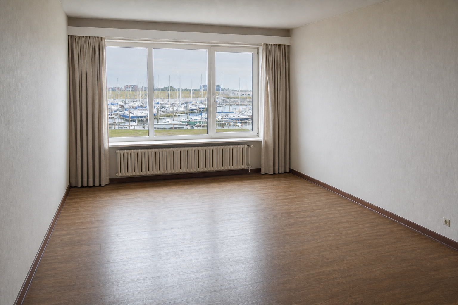 Vide appartement de résidence secondaire à Nieuport : avant, en cours et après — après débarras