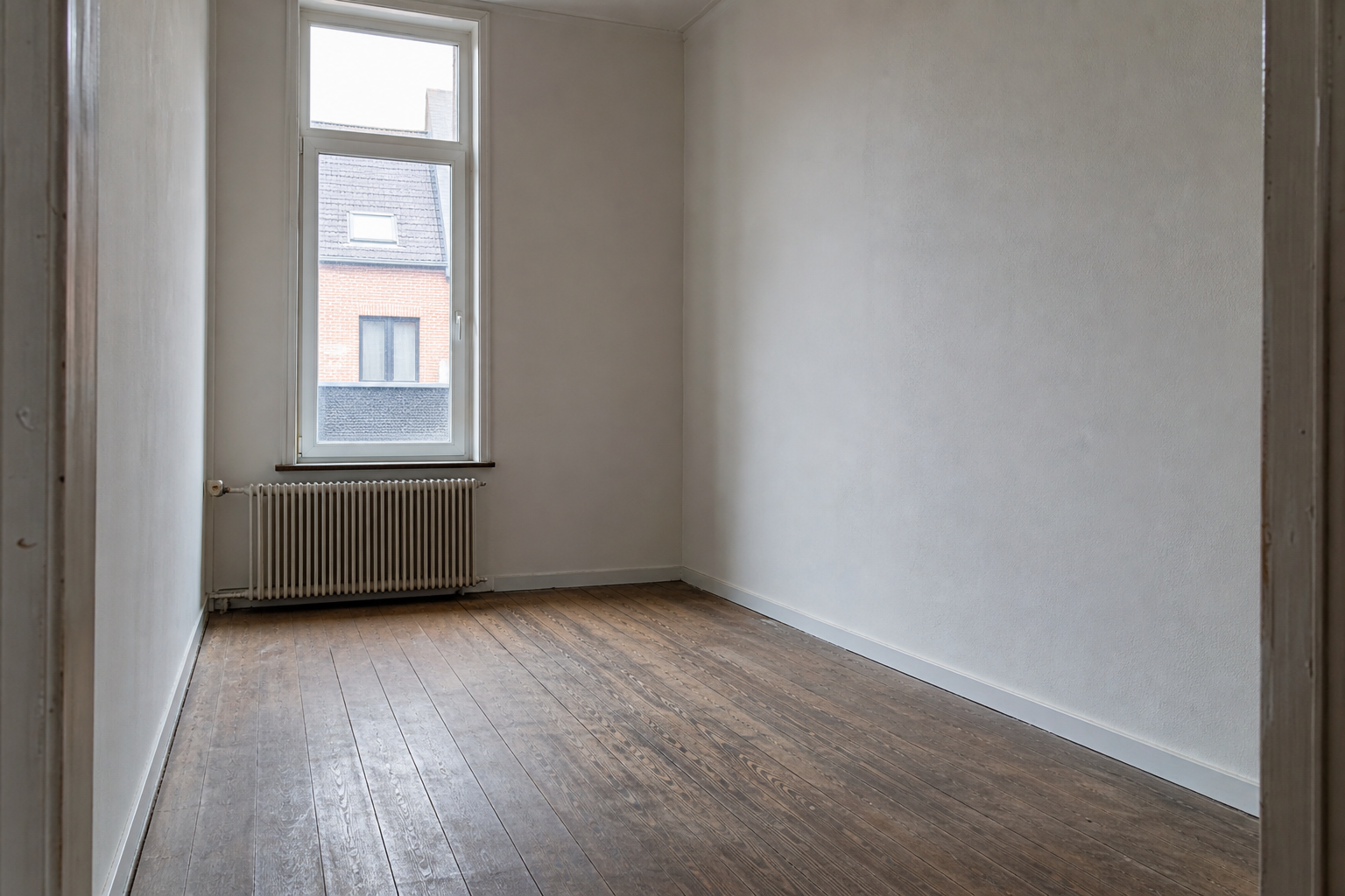 Vide maison ouvrière à Schelle : avant, en cours et après — après débarras