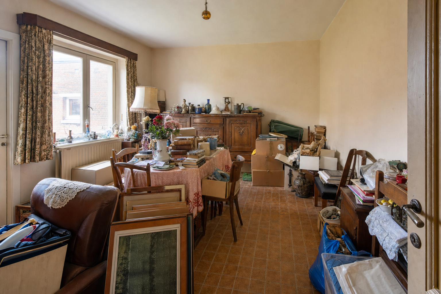 Vide maison familiale à Walhain : avant, en cours et après — avant débarras