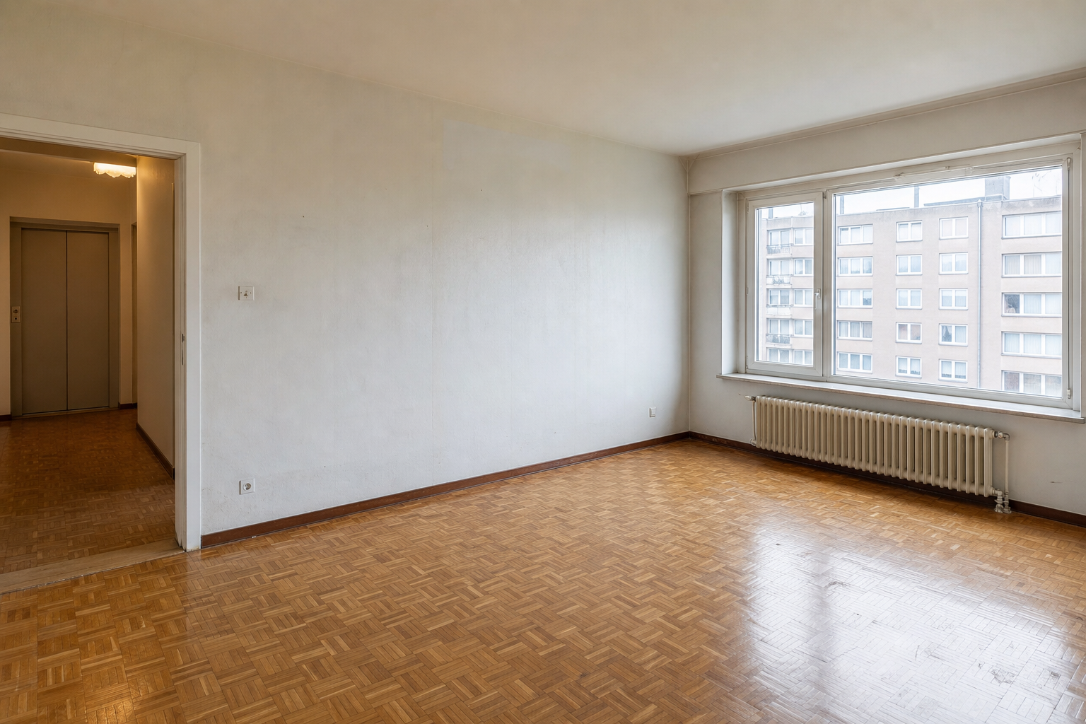 Vide appartement proche gare à Zaventem : avant, en cours et après — après débarras