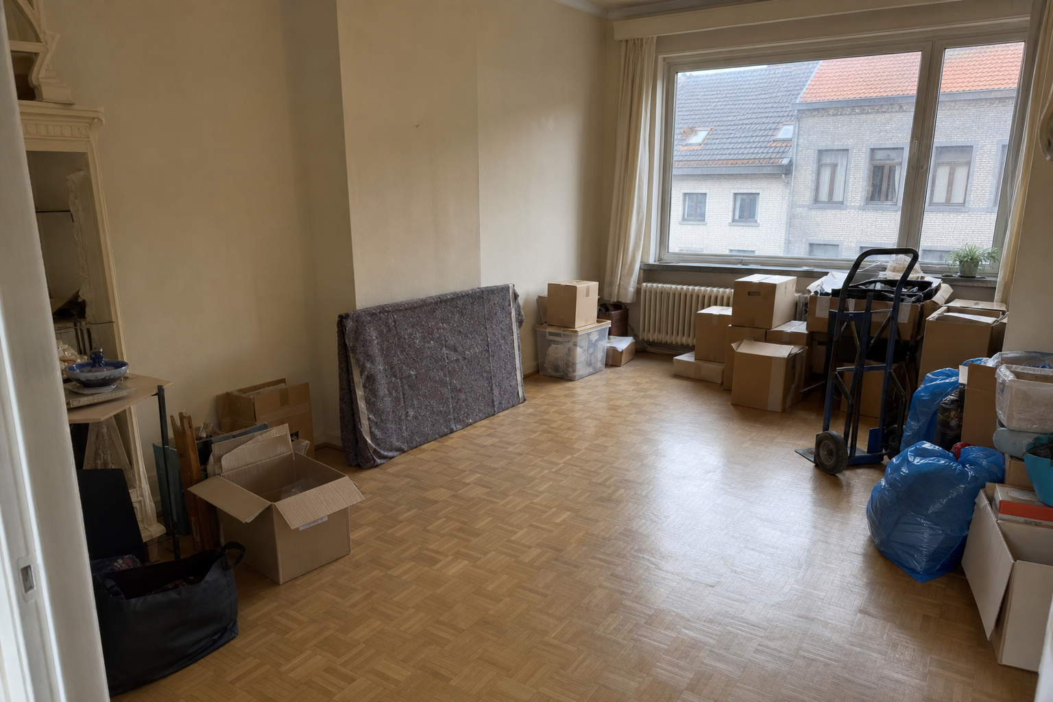 Vide appartement à Zele : avant, en cours et après — intervention en cours